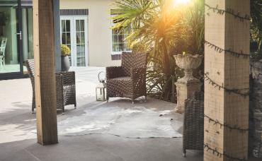 Grey Cowhide Rug – Natural, Ethically Sourced @kjg_home