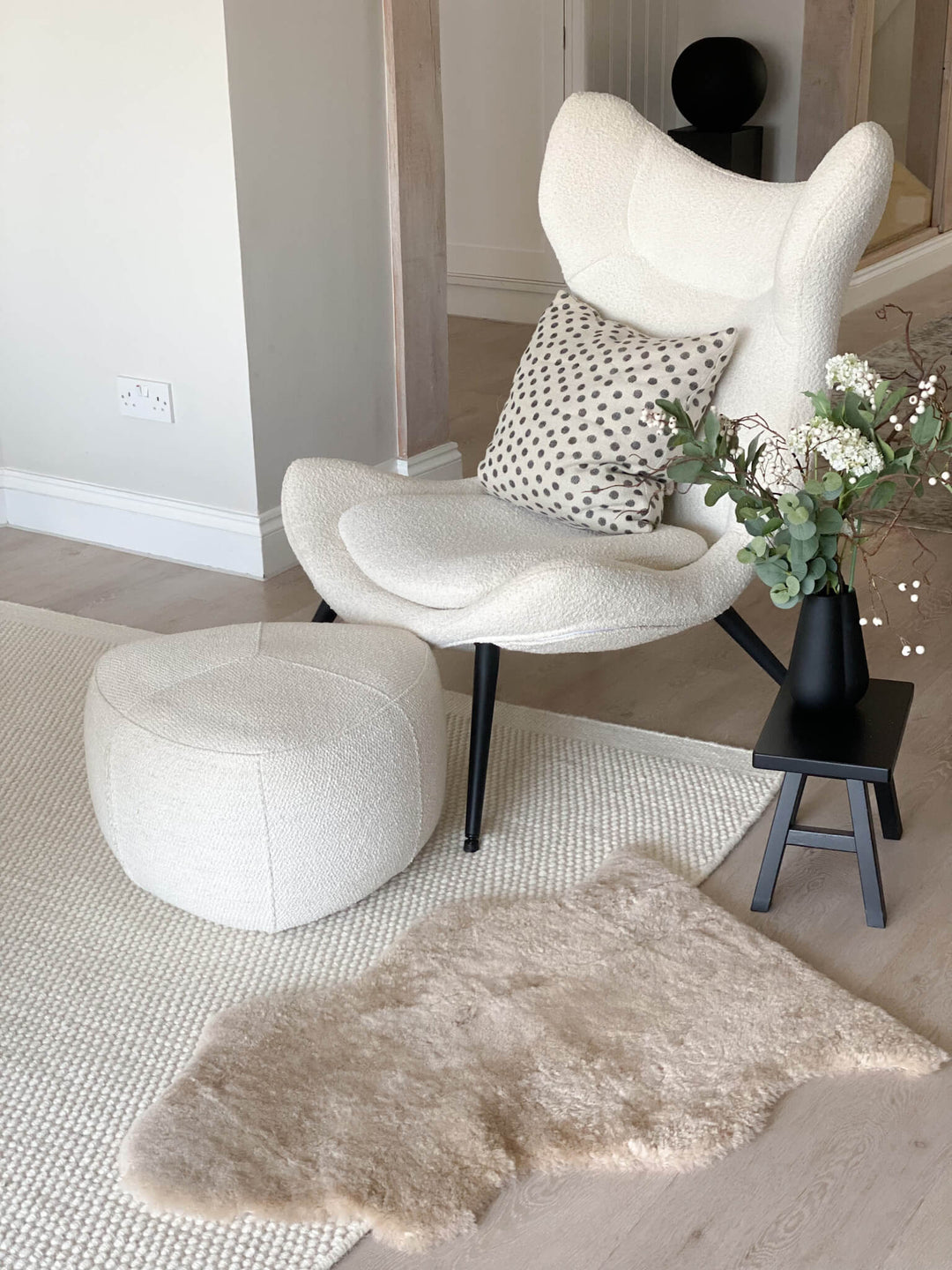 Oyster Short Wool Sheepskin Throw