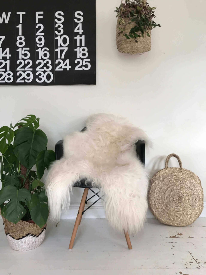 Single Natural Icelandic Sheepskin Rug White